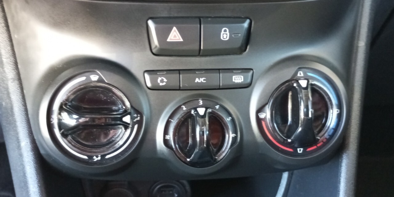 peugeot 208 usado
